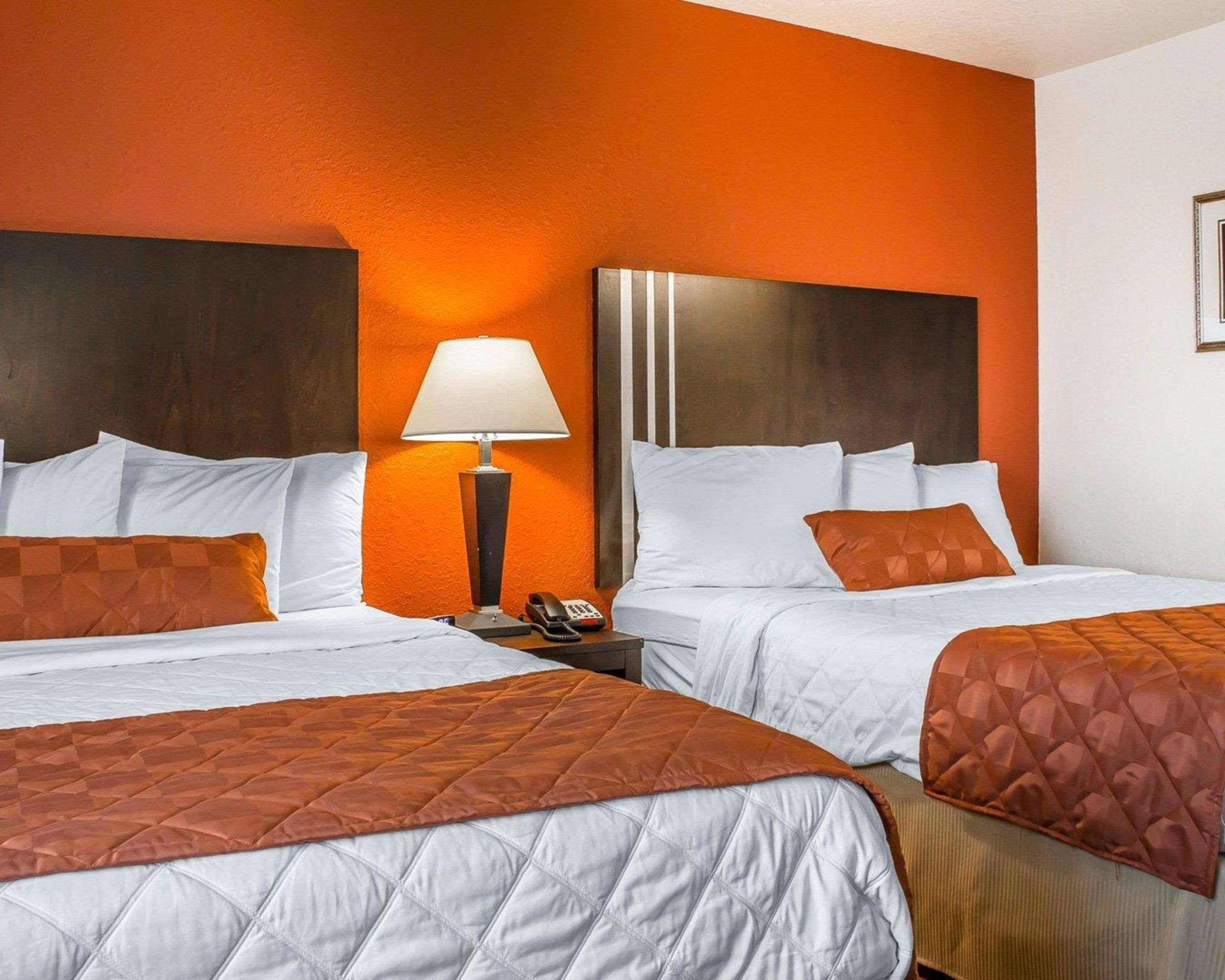 Rodeway Inn & Suites Near Okoboji Lake Milford Luaran gambar