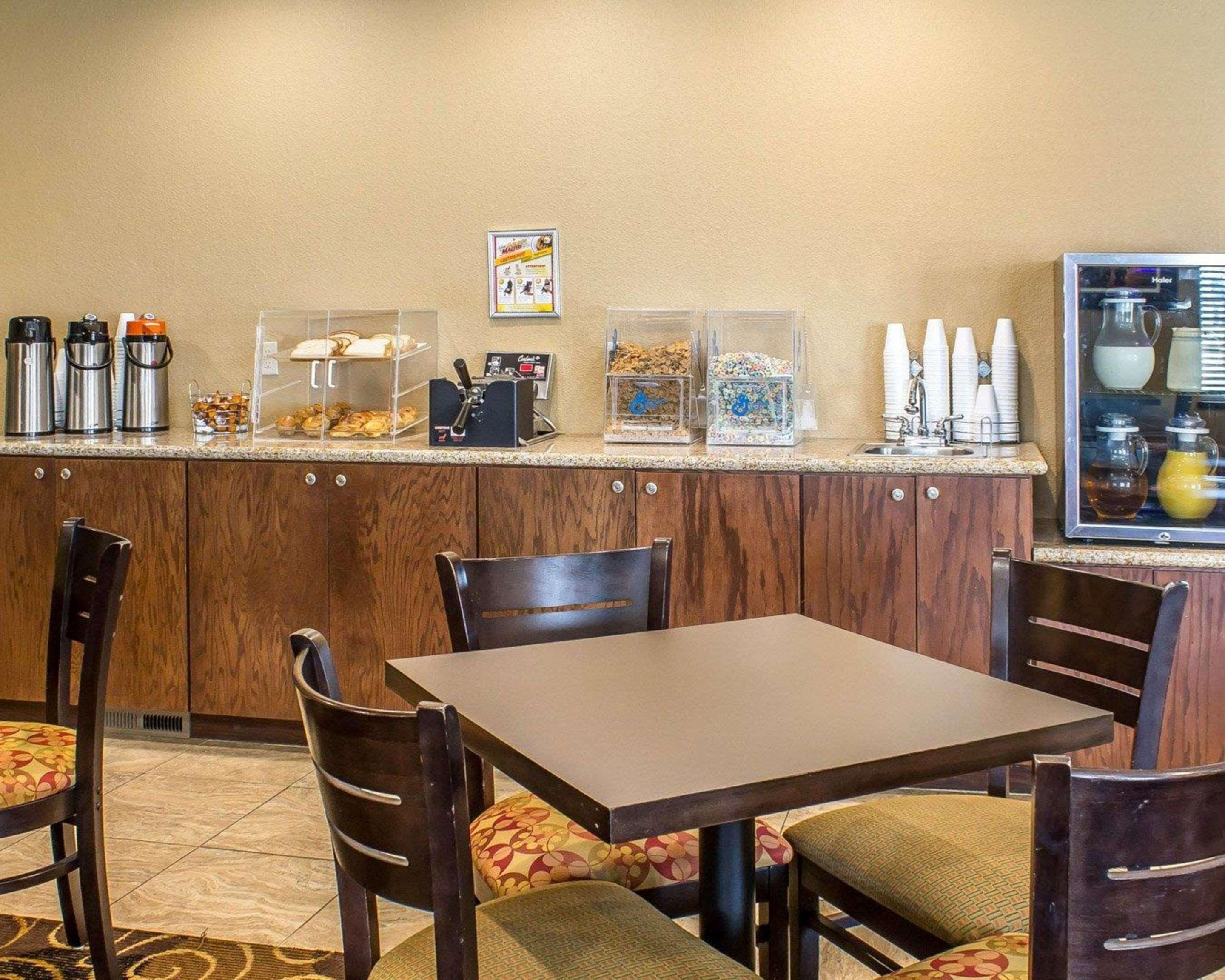 Rodeway Inn & Suites Near Okoboji Lake Milford Luaran gambar